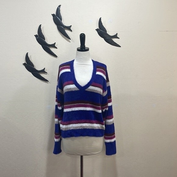 SPLENDID V Neck Eyelash Fuzzy Purple Striped Sweater  ~ L - Picture 12 of 14